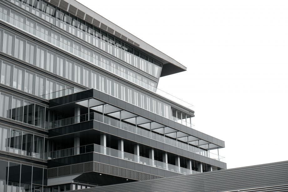 markus-lompa-1326473-unsplash